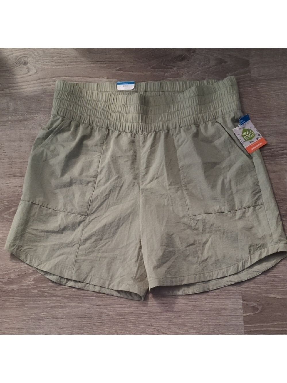 Columbia Green Short Court Active Fit Shorts Size XL